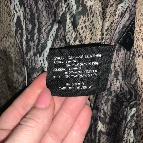 Black genuine leather jacket - Picture 4 of 6